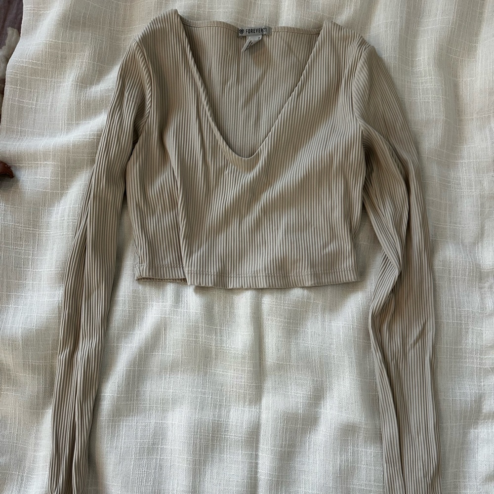 Forever 21 Beige Ribbed Long Sleeve Crop Top